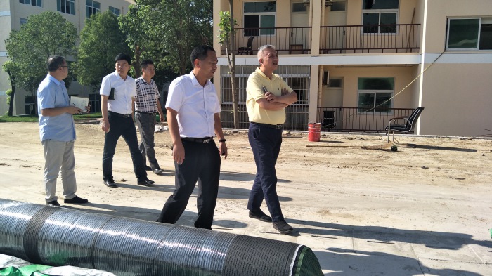 七 月 流 火 迎 贵 宾 ——海南省湖北商会秘书长考察我校